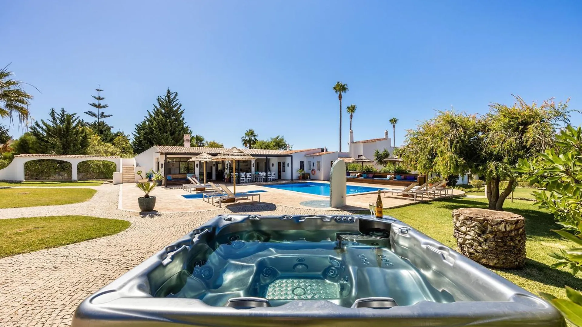 Amazing Carvoeiro Villa Villa Carvoeiro Grande 16 Bedrooms Private Pool Great For Large Groups Algarve Carvoeiro (Lagoa)