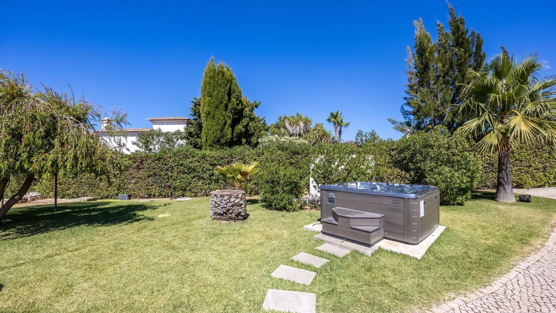 Amazing Carvoeiro Villa Villa Carvoeiro Grande 16 Bedrooms Private Pool Great For Large Groups Algarve Portugal