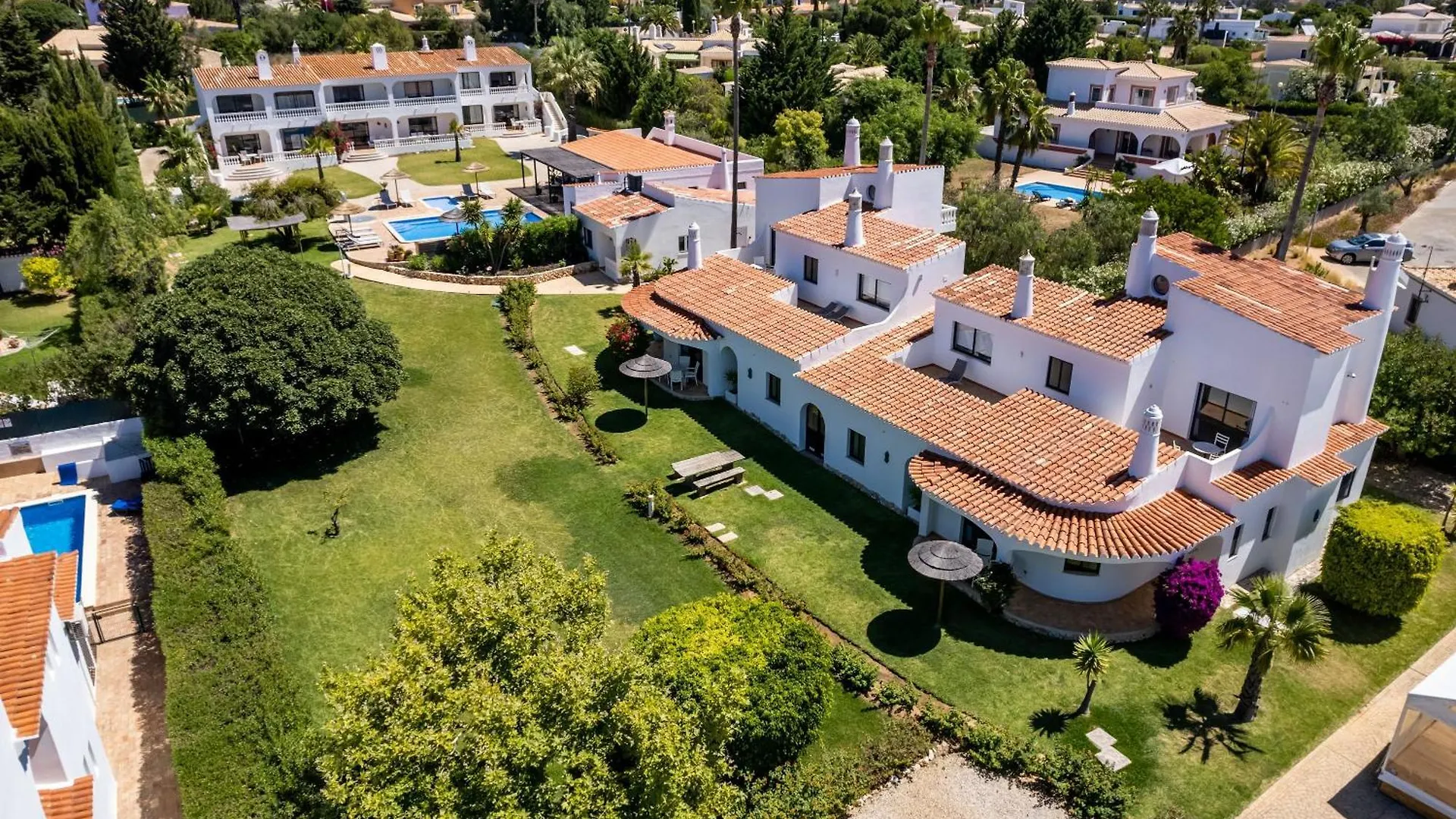 Amazing Carvoeiro Villa Villa Carvoeiro Grande 16 Bedrooms Private Pool Great For Large Groups Algarve Portugal