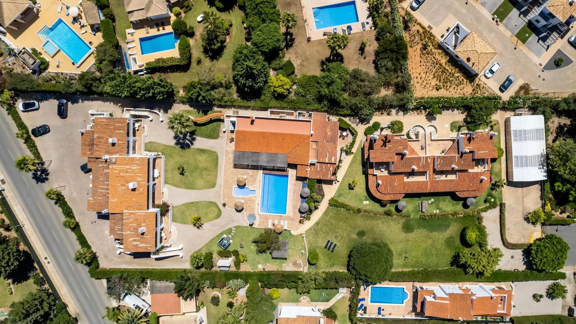 Amazing Carvoeiro Villa Villa Carvoeiro Grande 16 Bedrooms Private Pool Great For Large Groups Algarve  Carvoeiro (Lagoa)
