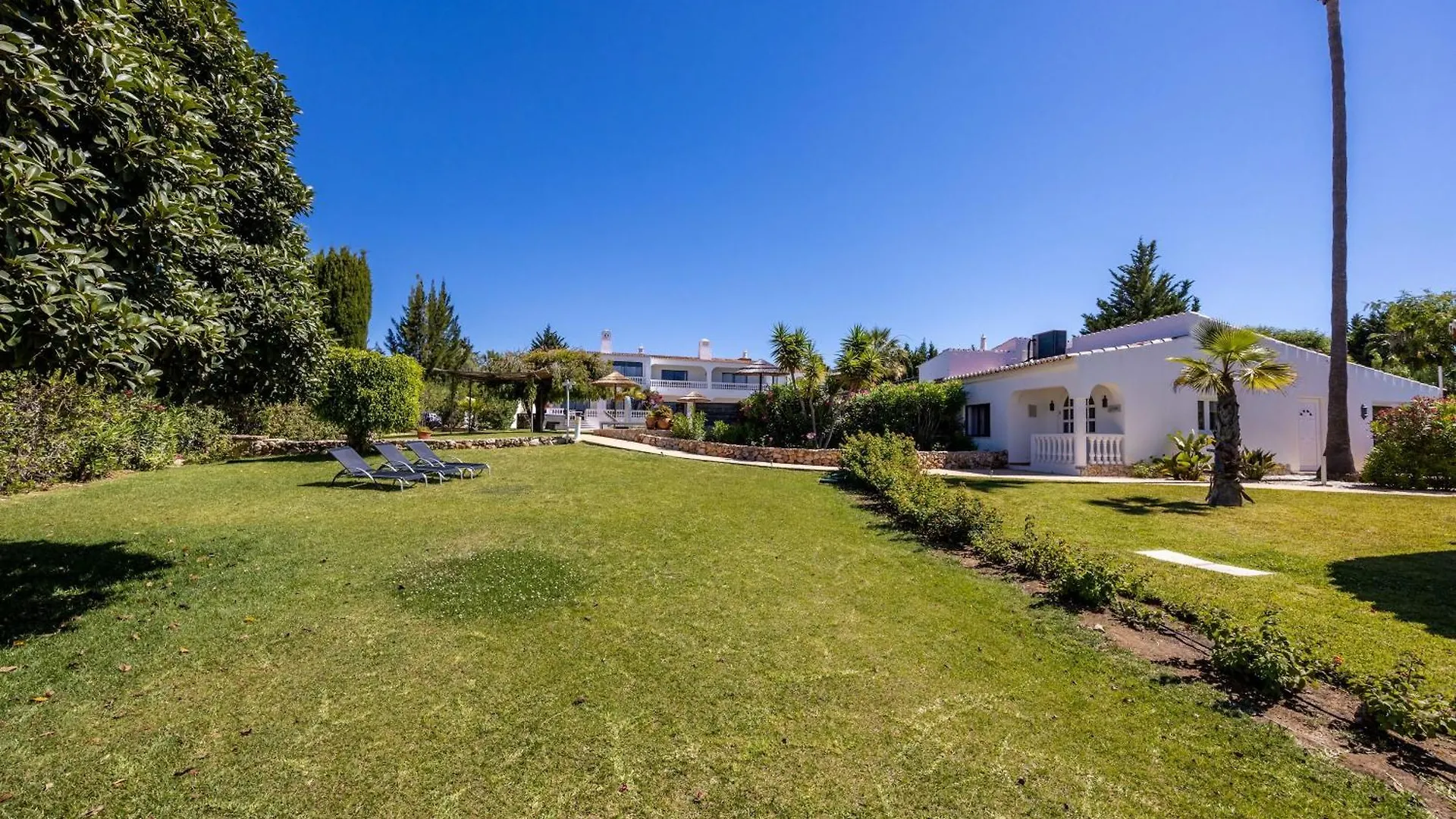 Amazing Carvoeiro Villa Villa Carvoeiro Grande 16 Bedrooms Private Pool Great For Large Groups Algarve