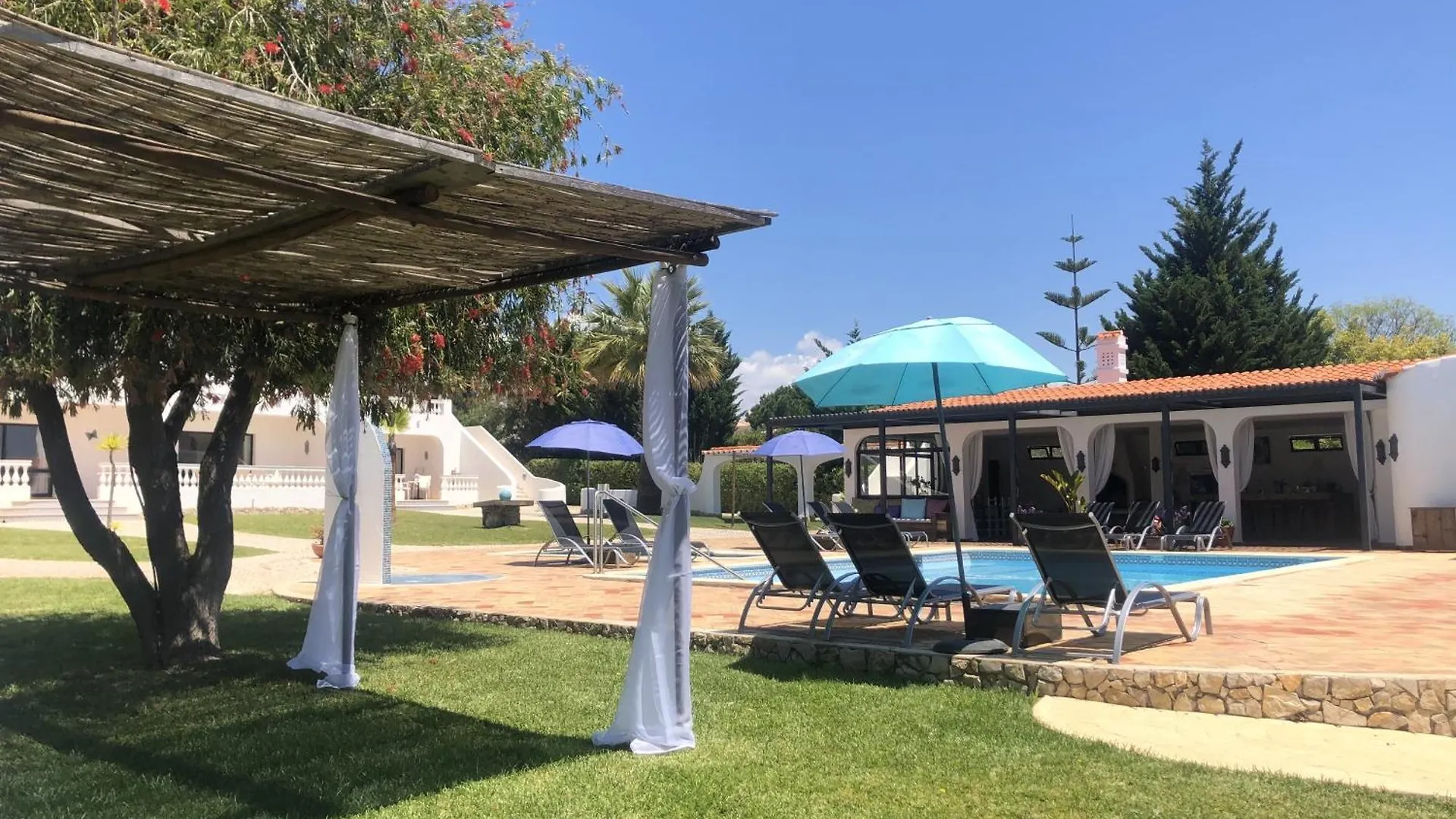 Amazing Carvoeiro Villa Villa Carvoeiro Grande 16 Bedrooms Private Pool Great For Large Groups Algarve